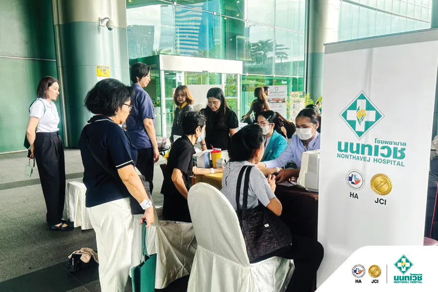 โรงพยาบาลนนทเวช ส่งต่อความรู้ “พุงนำโรค” ในงานชีวจิต Roadshow 2026 ณ Energy Complex — 6