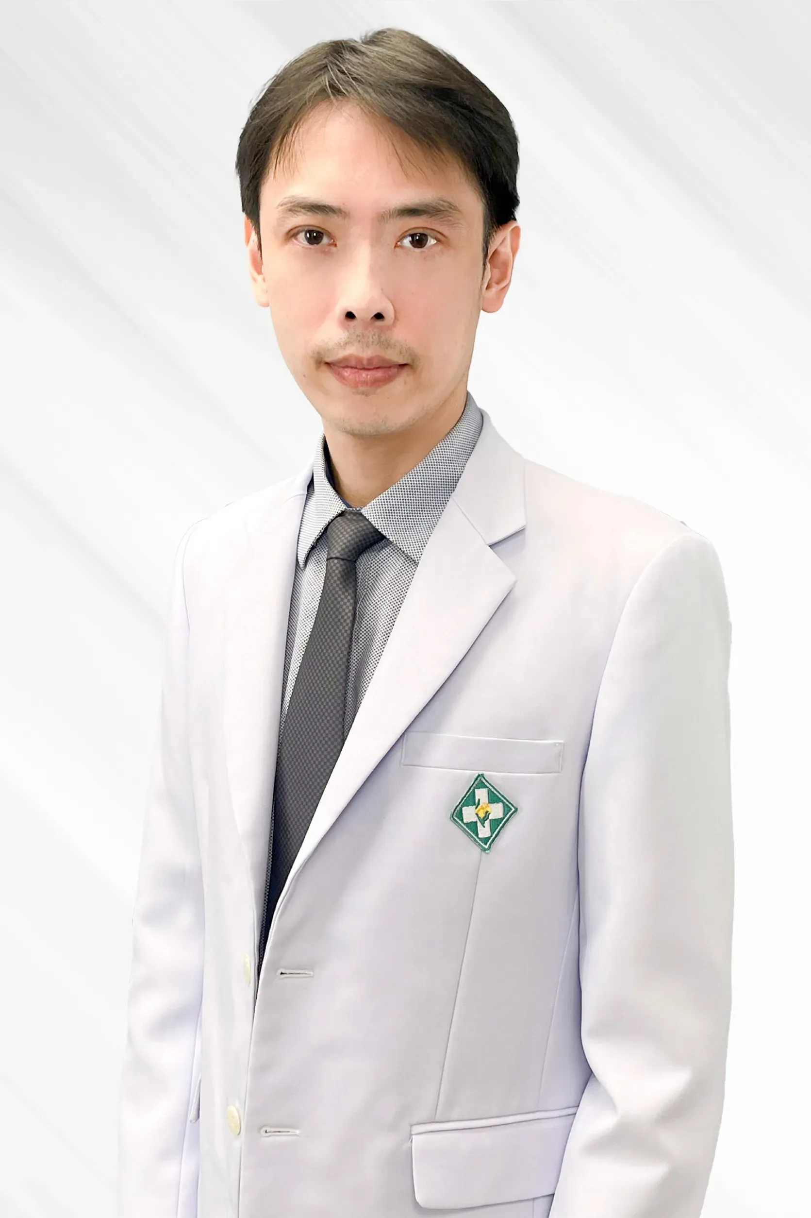 นพ.กาจพงศ์ เตชธุวานันท์