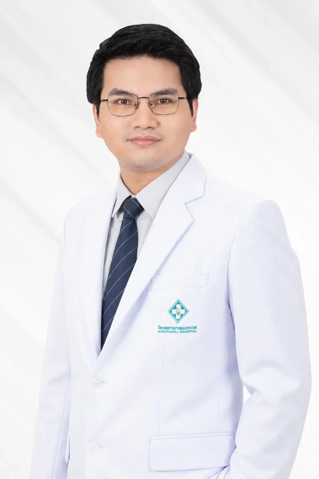 นพ.สร ตันสุธัญลักษณ์