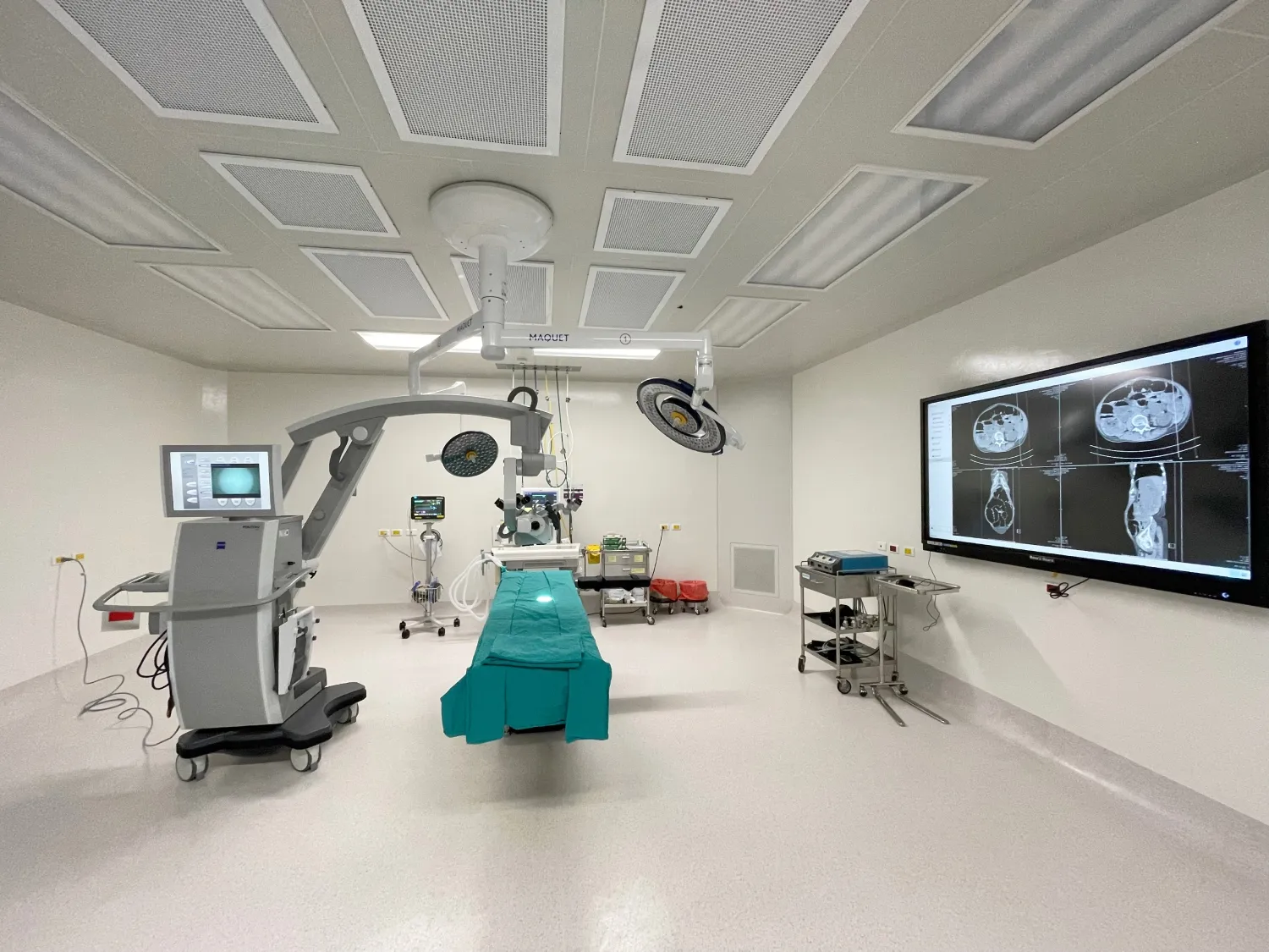 surgical-microscope-pic.jpg